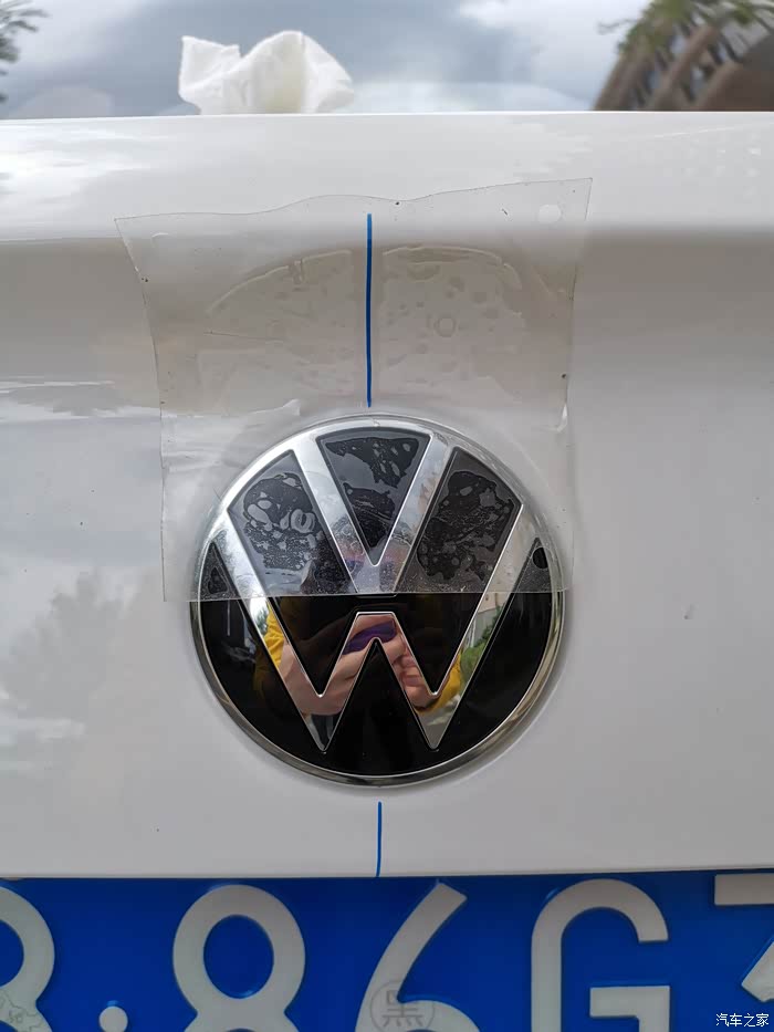 近期小改(三)~17款捷达更换新款大众尾标