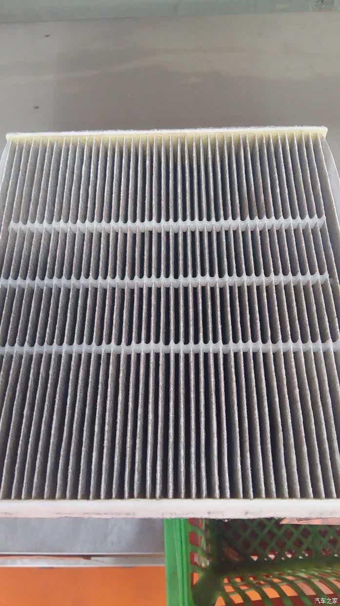 空调滤网已经变黑