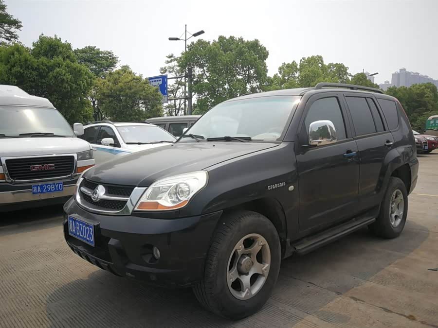 猎豹cs6,外观看着挺硬派的啊!