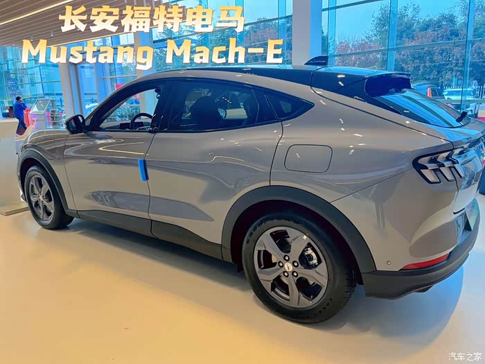 百闻不如一试福特电马初体验