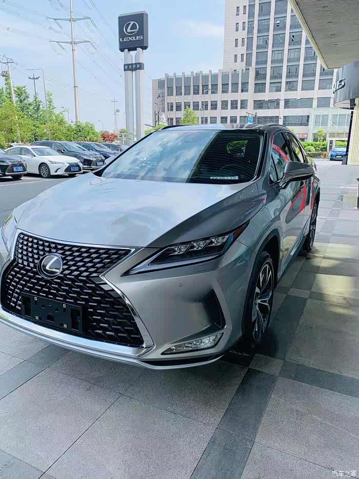 4月20日喜提rx300典雅版坐标杭州认证贴