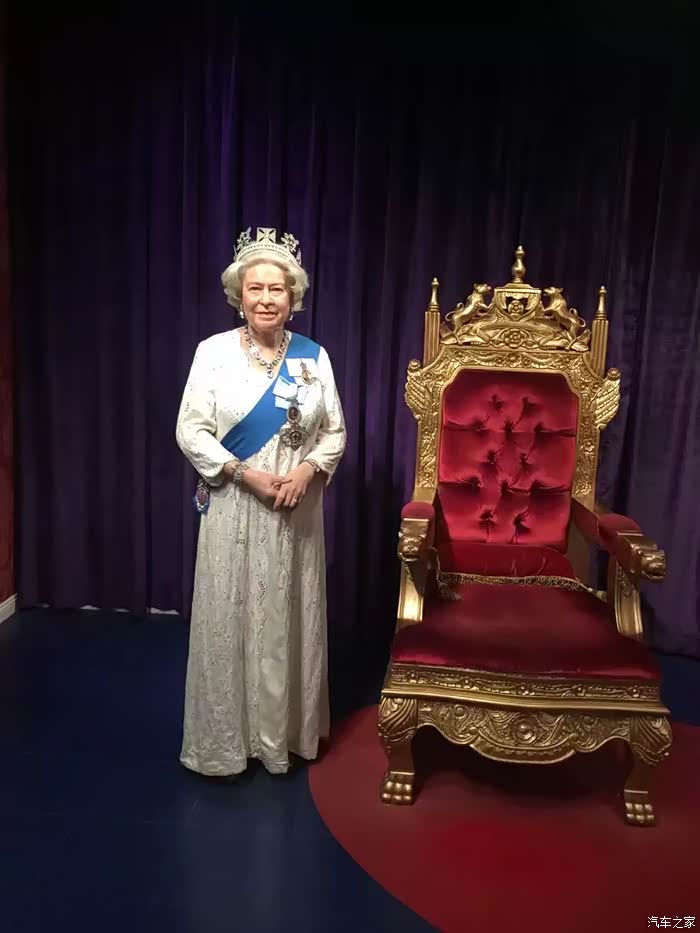 周末出游蜡像馆,近距离接触世界名人