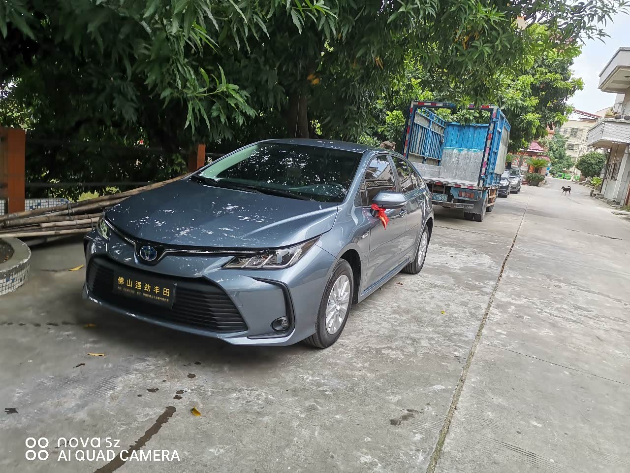 人生第二部车一汽丰田卡罗拉双擎先锋版天青石