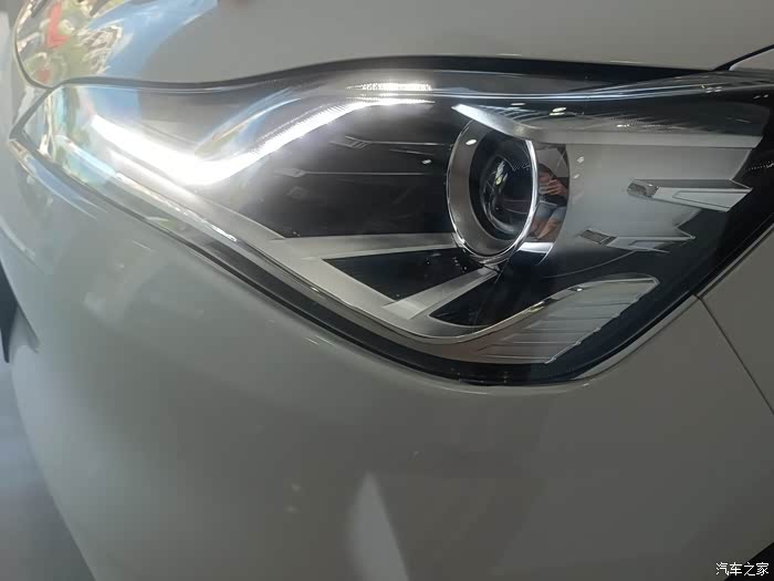 一眼就有心动的哪吒v