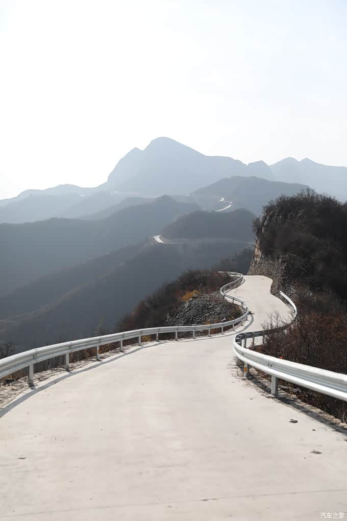 挂壁公路穿越之行太行天路岳家寨