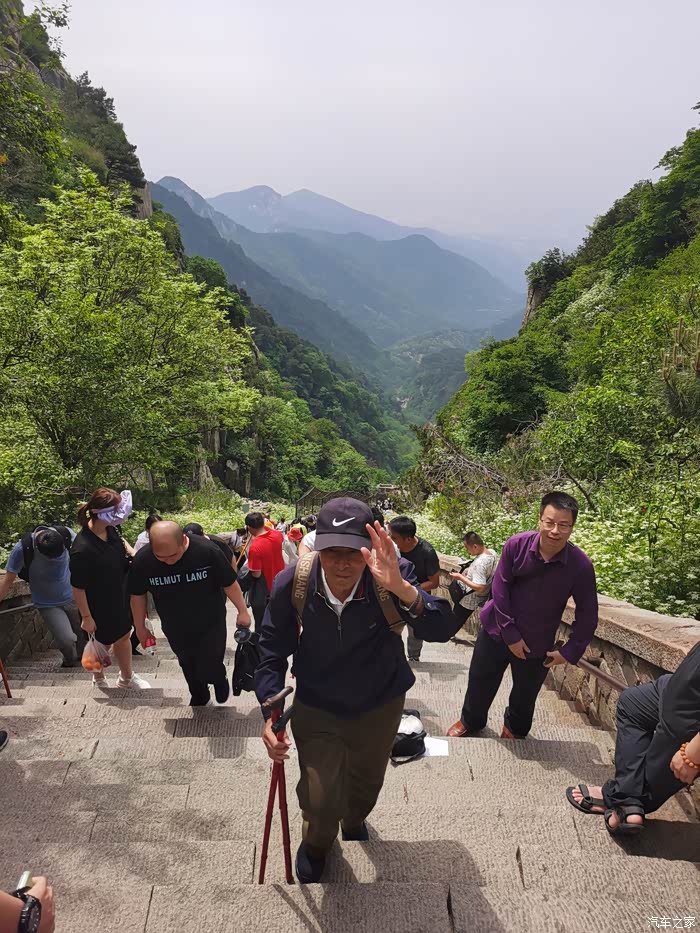 会当凌绝顶一览众山小陪爸妈登泰山游记