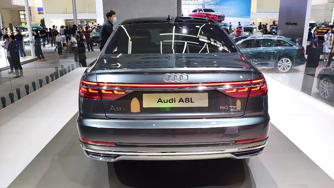 采用规整的横条设计,中网的造型霸气十足_车驰t系列论坛_手机汽车之家