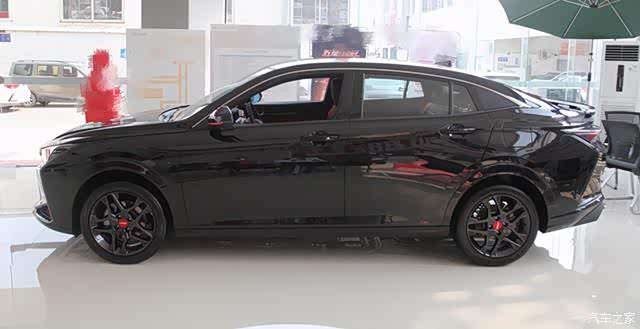 风神奕炫化身黑骑士回归能买菜也能下赛道