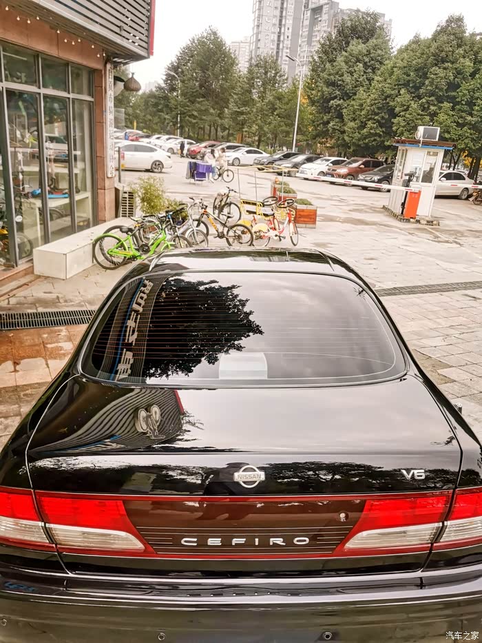 98尼桑风度a32 老车欣赏