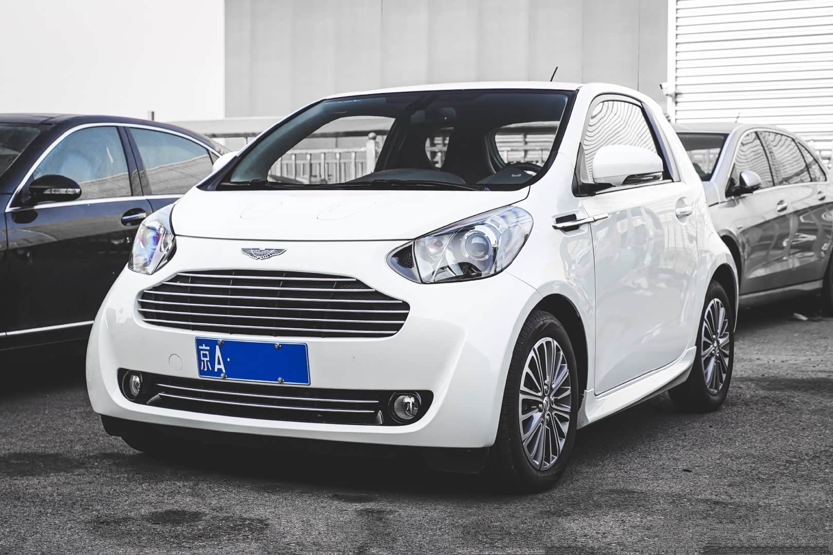 阿斯顿马丁最精致的小型车.