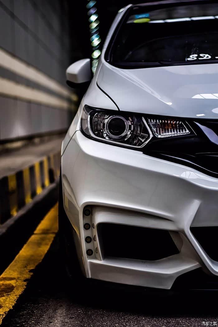 求飞度壁纸照片!我想做手机壁纸!