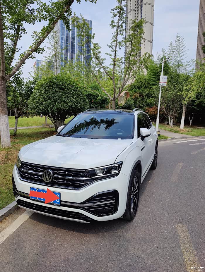 帅气的探岳2020款380tsi r-line
