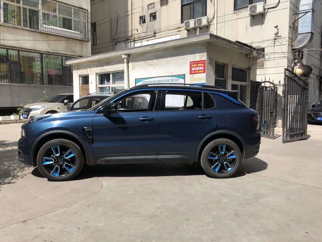 继续分享,看我的领克01耀蓝