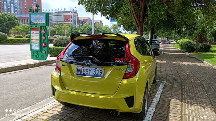 21式新车牌准备实行了,来看看三飞配上新车牌的效果!