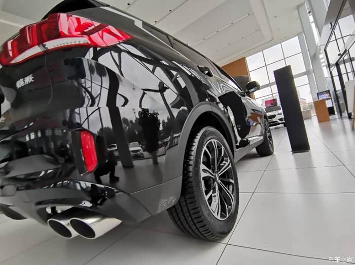 多彩六月黑色魏派vv6看车分享