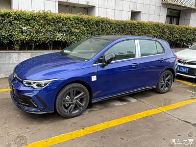 高尔夫8 rline星际蓝提车作业