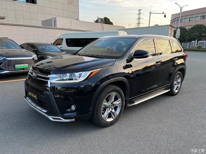 出售21年21款丰田汉兰达四驱尊贵版