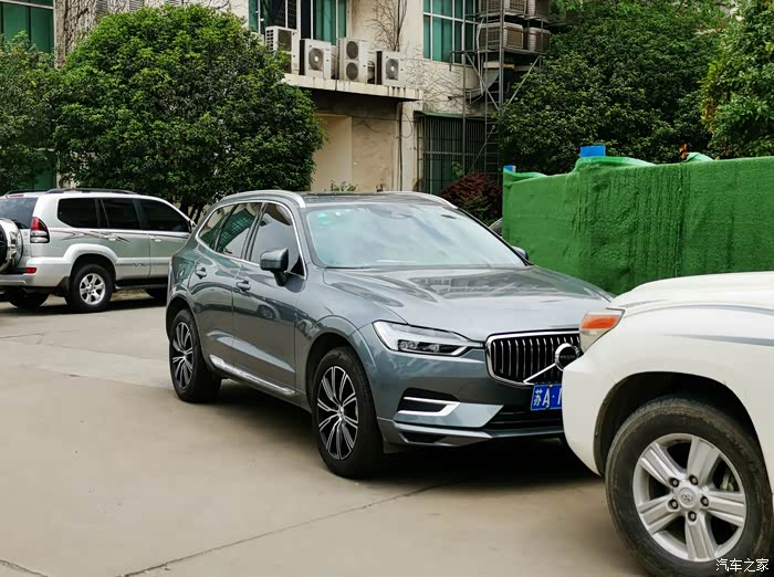爱车就来拍当xc60牛仔蓝遇上幻夜银来看看颜值的比拼