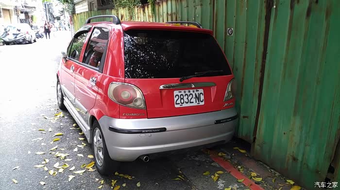 其实我曾经第一台车就是和它一样大宇matiz,大陆由上汽通用五菱生产