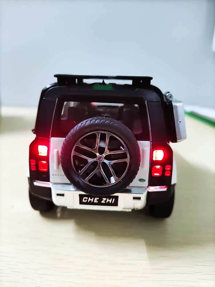 恭喜锋少喜提路虎卫士快来看看吧