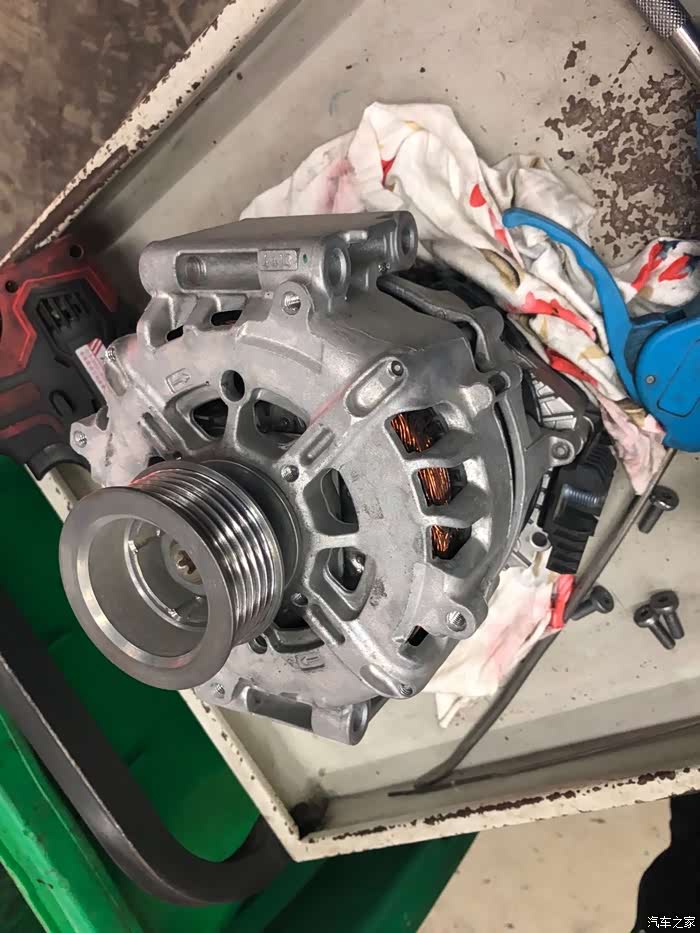 收到召回信息的车友,及时去4s店更换启动发电机_奥迪q5/q5l论坛_汽车