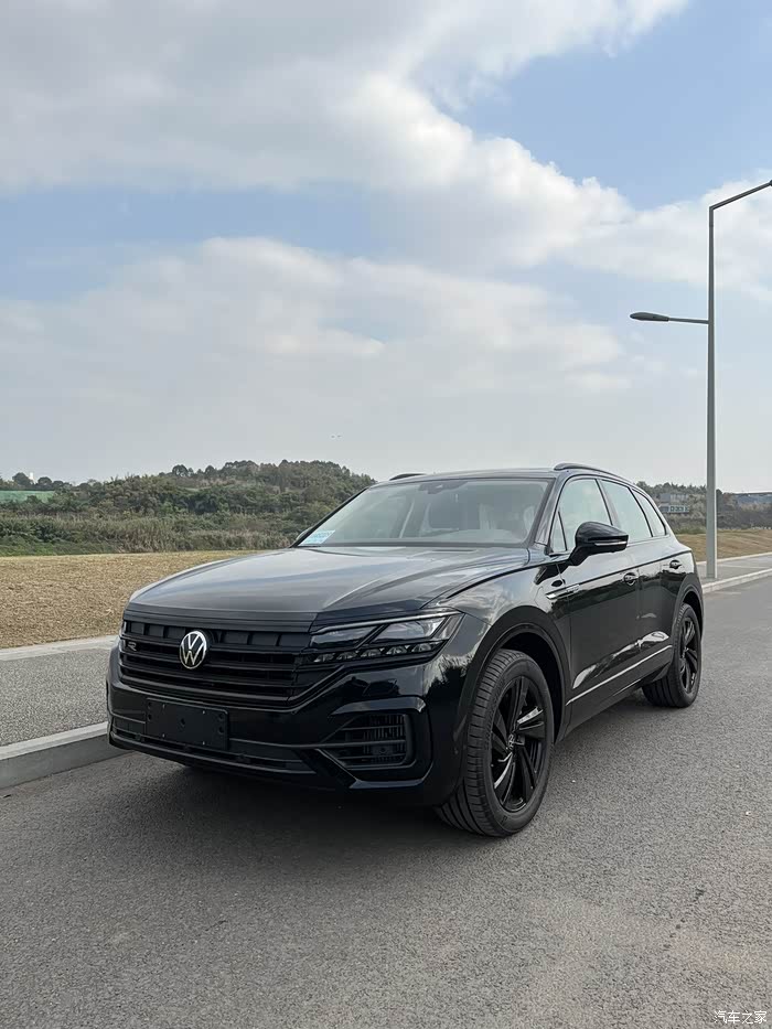 途锐锐享30曜黑提车啦