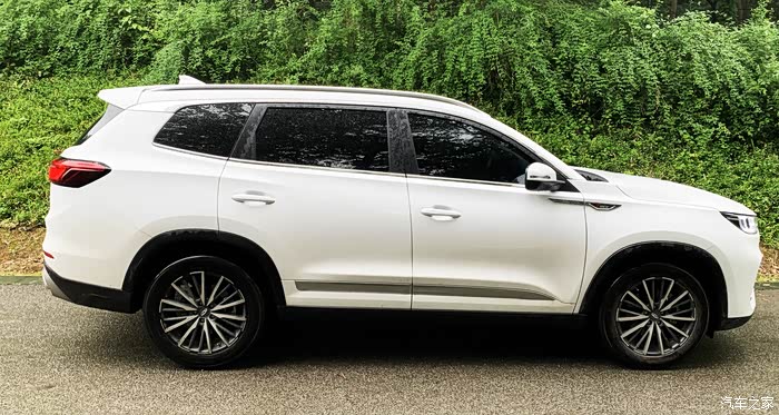 瑞虎八plus和星途lx来个横向设计对比