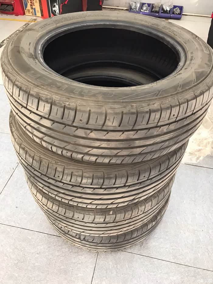 换新鞋,出4条原厂飞劲轮胎