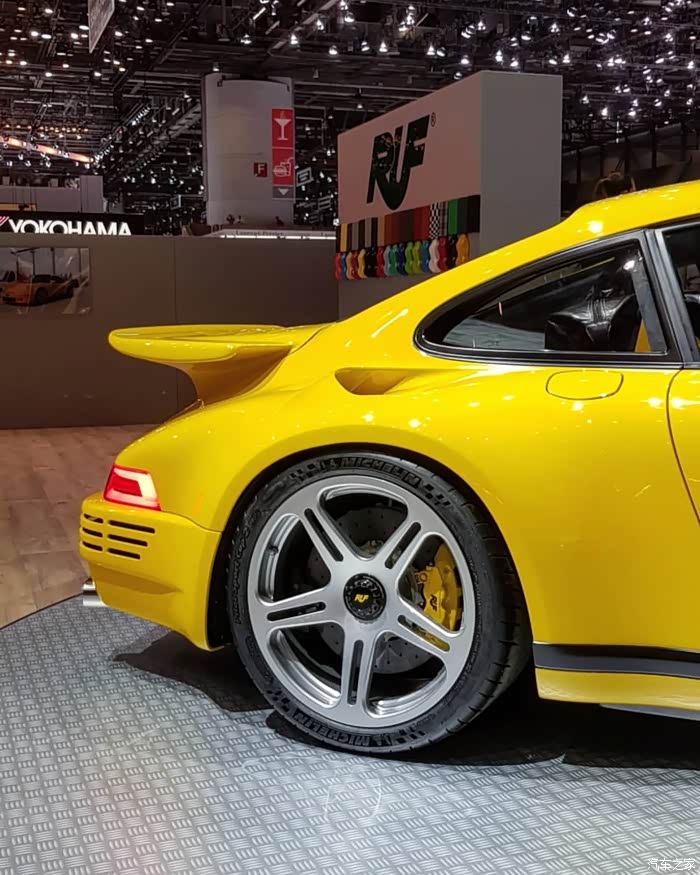ruf 改装的 老保时捷 911 ctr,有点科幻了