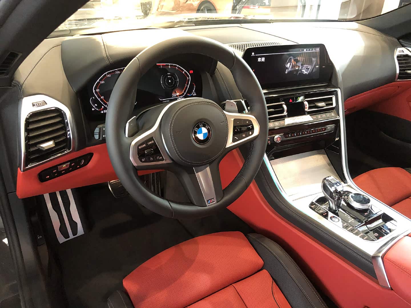 宝马840i敞篷轿跑车m运动套装