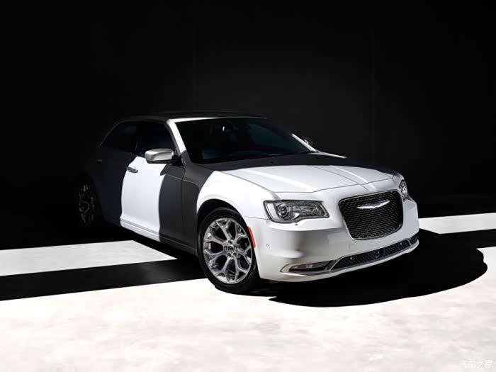 搬运工2021款300c和中规马儿