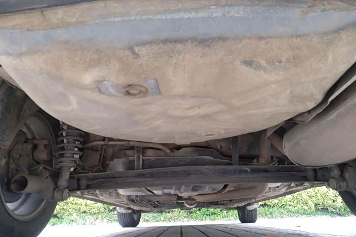 比亚迪f3底盘有异响