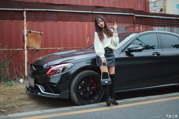 奔驰c200:坏女生爱玩改装-c级