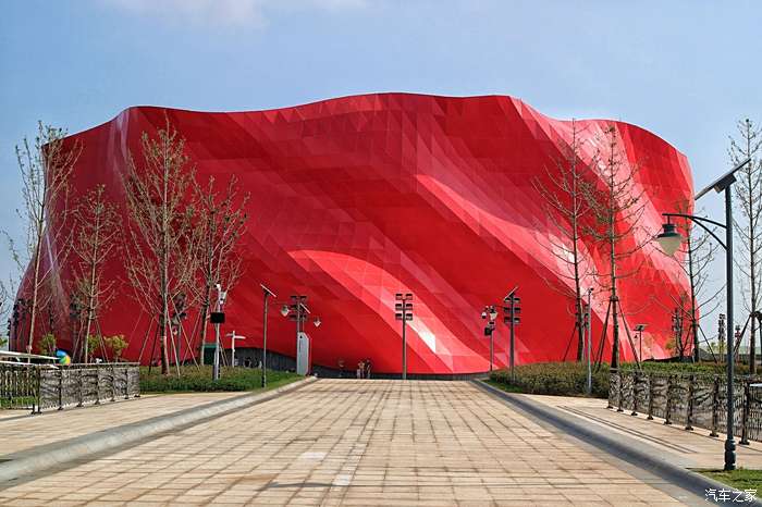 江西红色曲线建筑图片