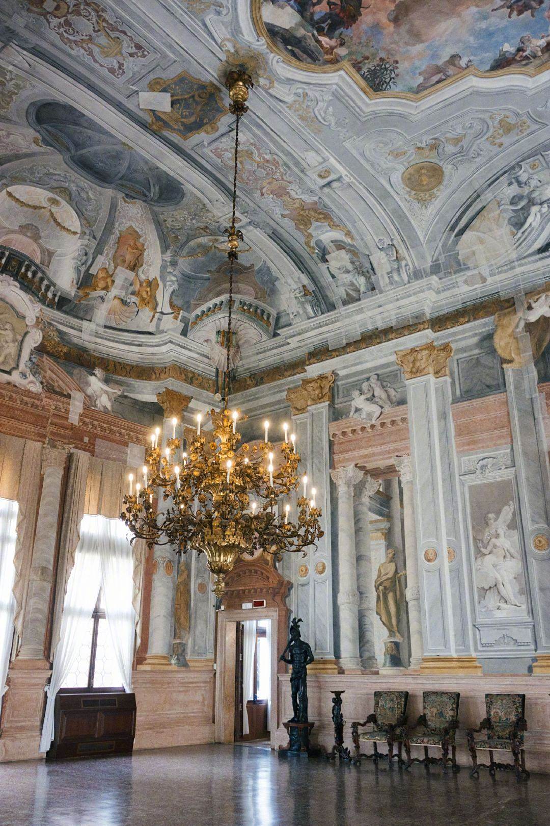 美泉宫,巴洛克风格的建筑,欧洲第二大宫殿