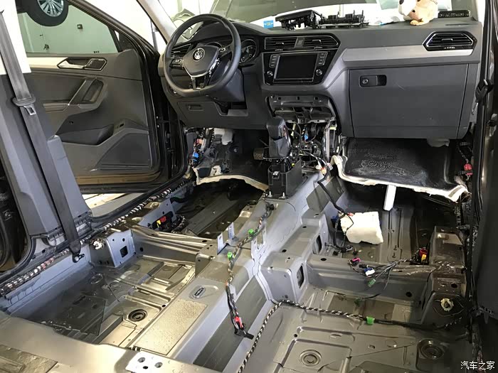 一场雨我心爱的途观l被水淹了