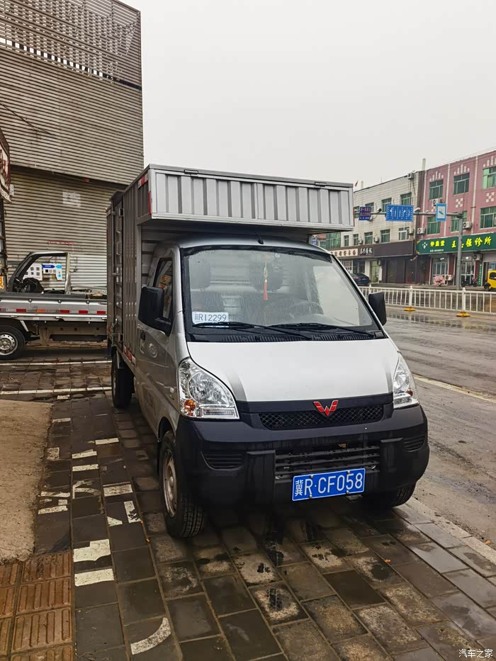 喜提五菱荣光小卡箱货15的原厂空调