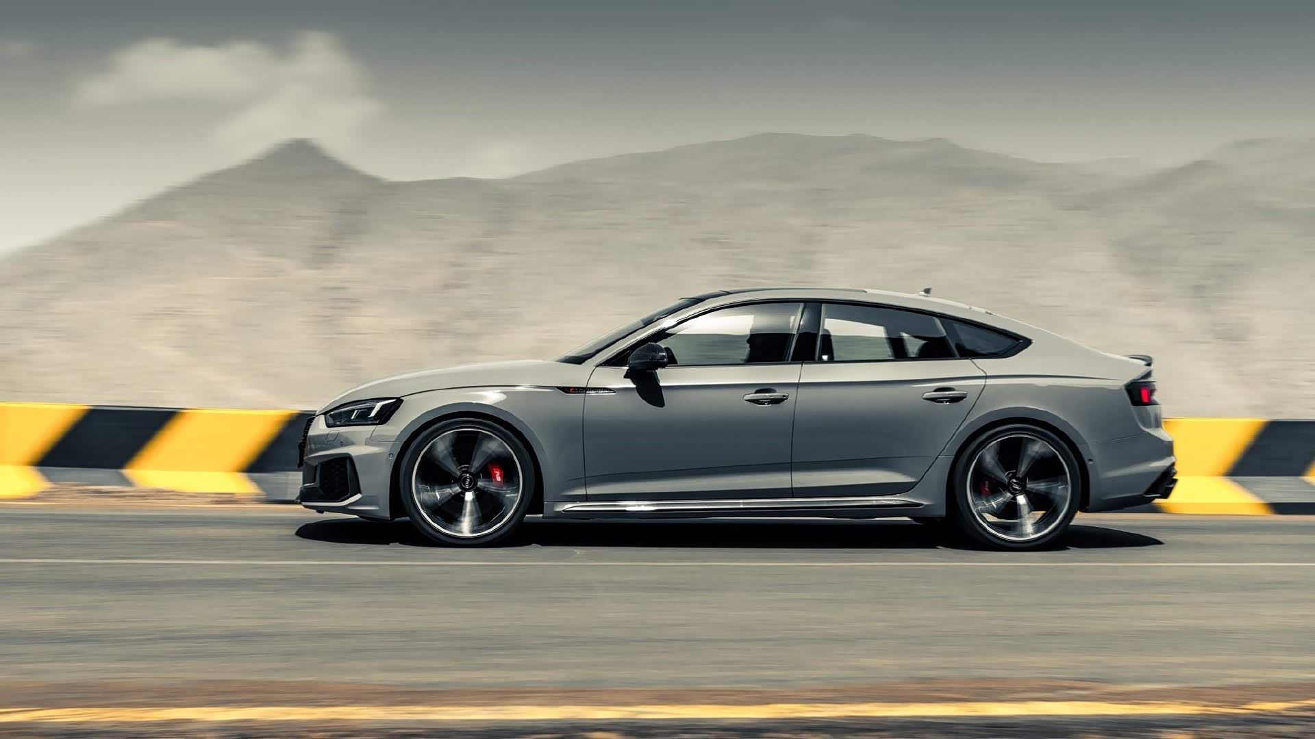 8468万起售的奥迪高性能四门轿跑选装下来接近百万了