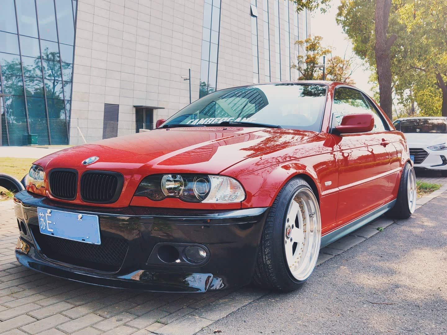 玩姿态的e46双门硬顶敞篷325ci居然还是手动挡的