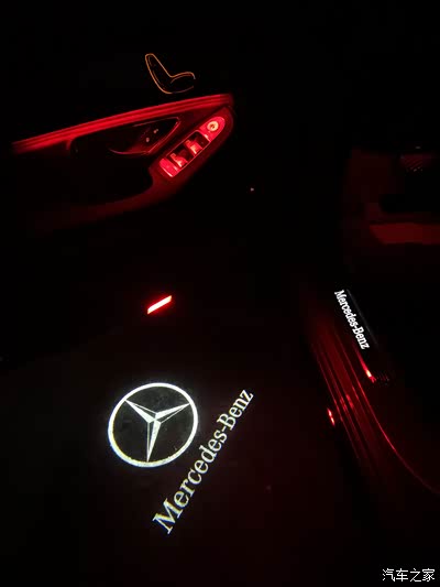 梅奔迎宾灯一定要来一个,开门的仪式感***满满