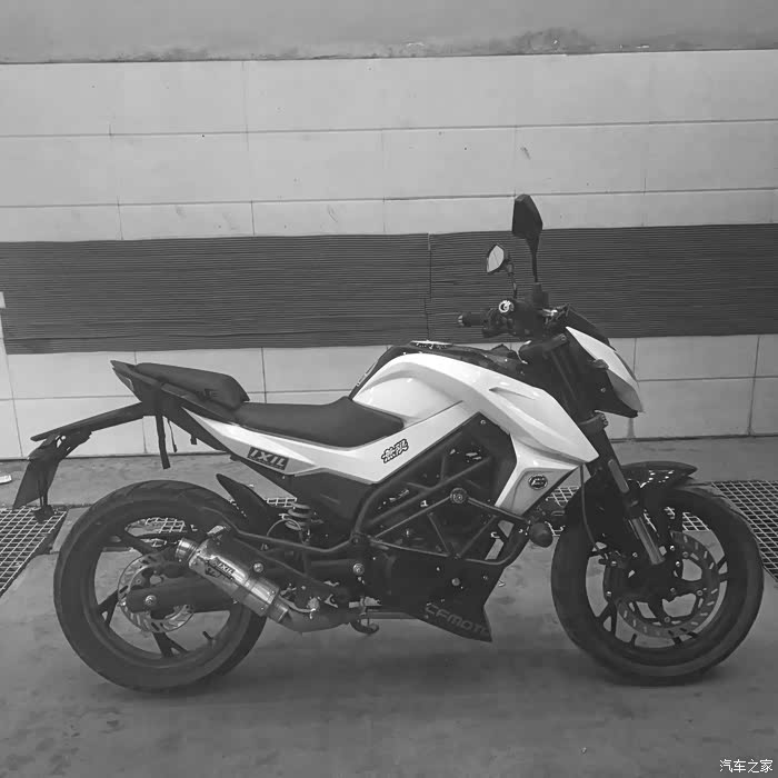 提17款春风150nk白色乐趣版