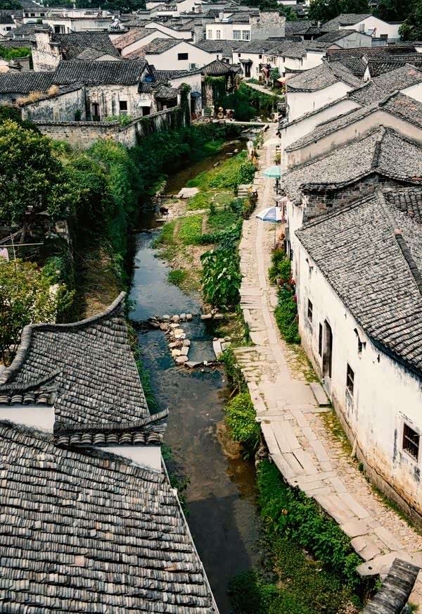 安徽省宣城市泾县桃花潭镇查济村,老村也有历史感!