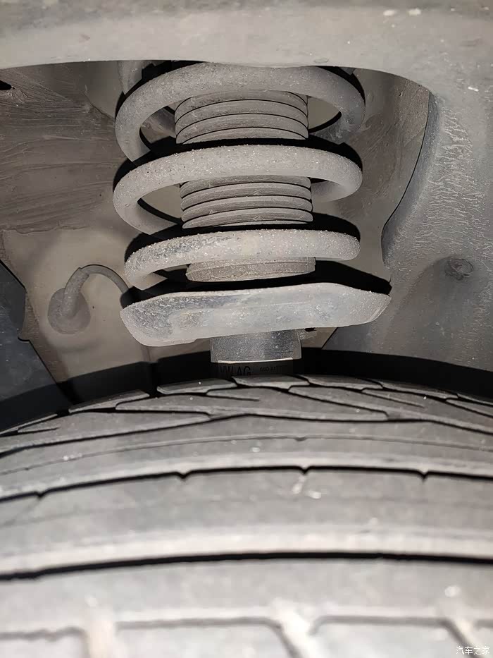 【图】更换后避震缓冲挡块_帕萨特论坛_汽车之家论坛