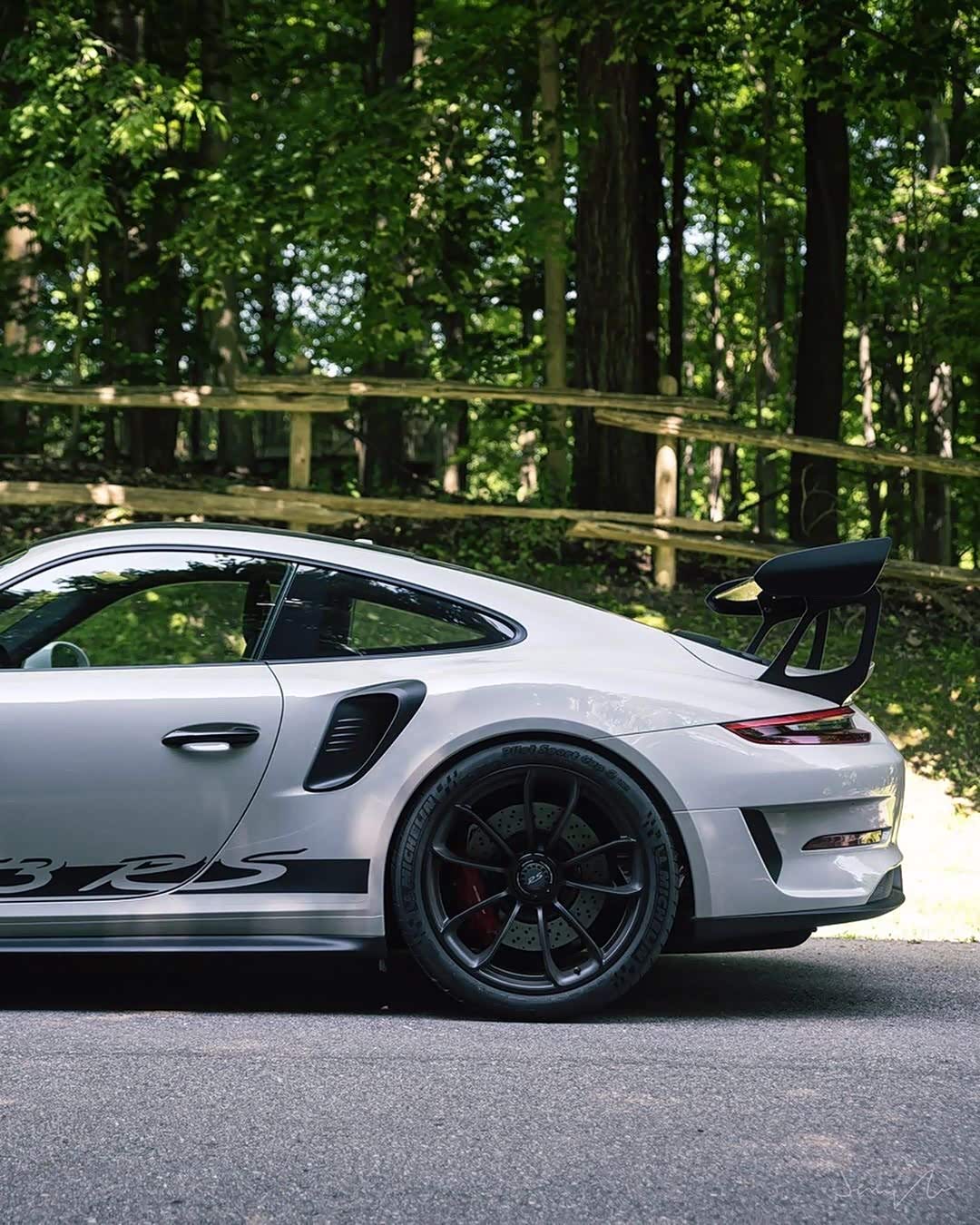 最帅气的保时捷911gt3rs.