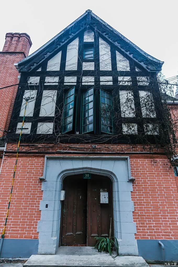 上海老建筑漫步细品魔都百年风云