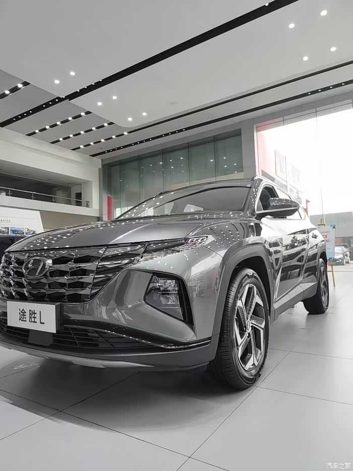 21款第五代途胜l展厅实拍