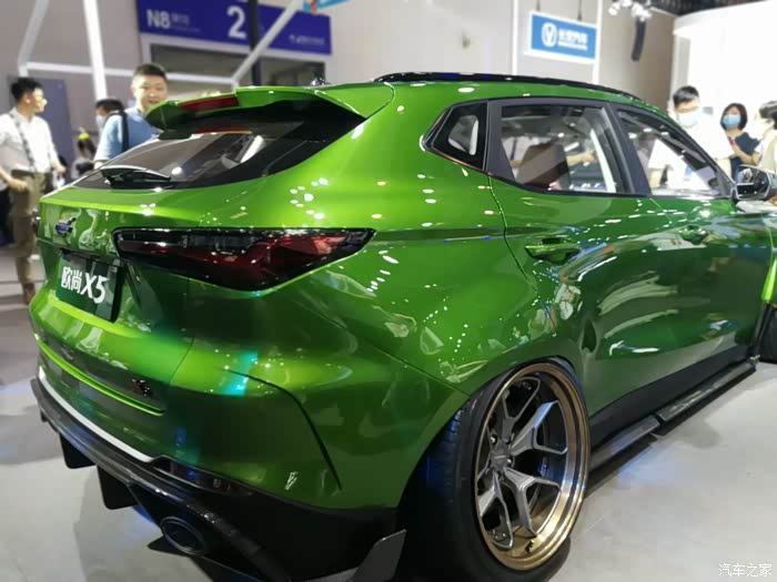 重庆车展欧尚x5绿色魔改改装潜力无限