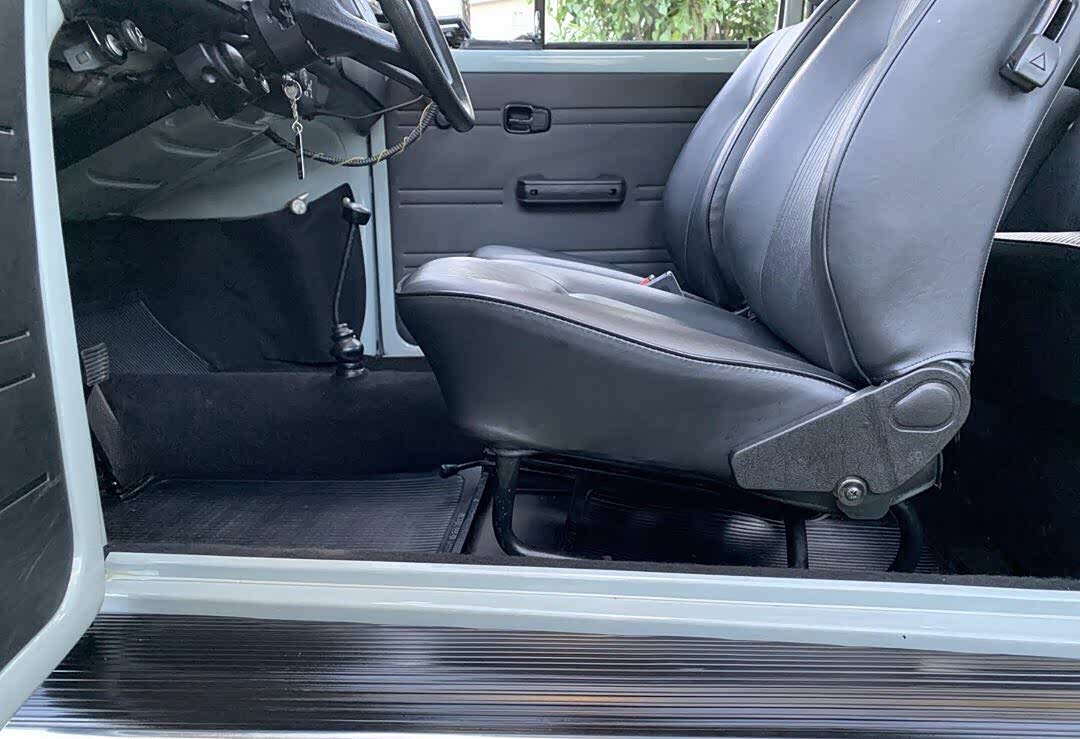 大众甲壳虫出租车,能看出是哪一代吗?