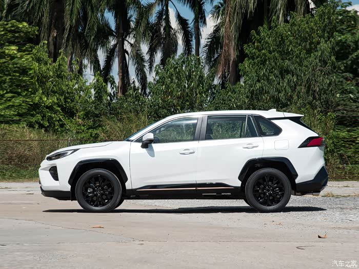 铃木回归中国广汽铃木维特拉