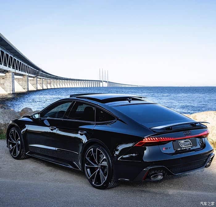 地表最强轿跑,奥迪rs7